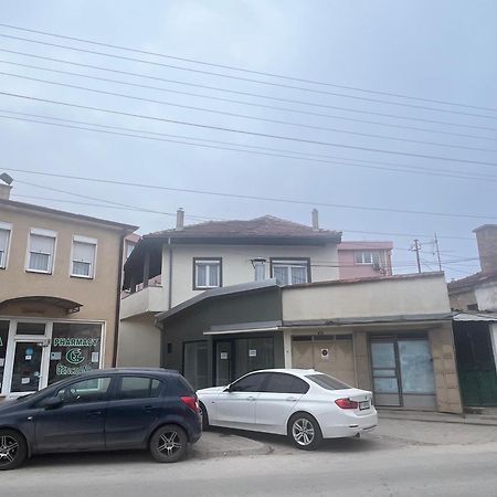 Dina Apartments Битола Экстерьер фото